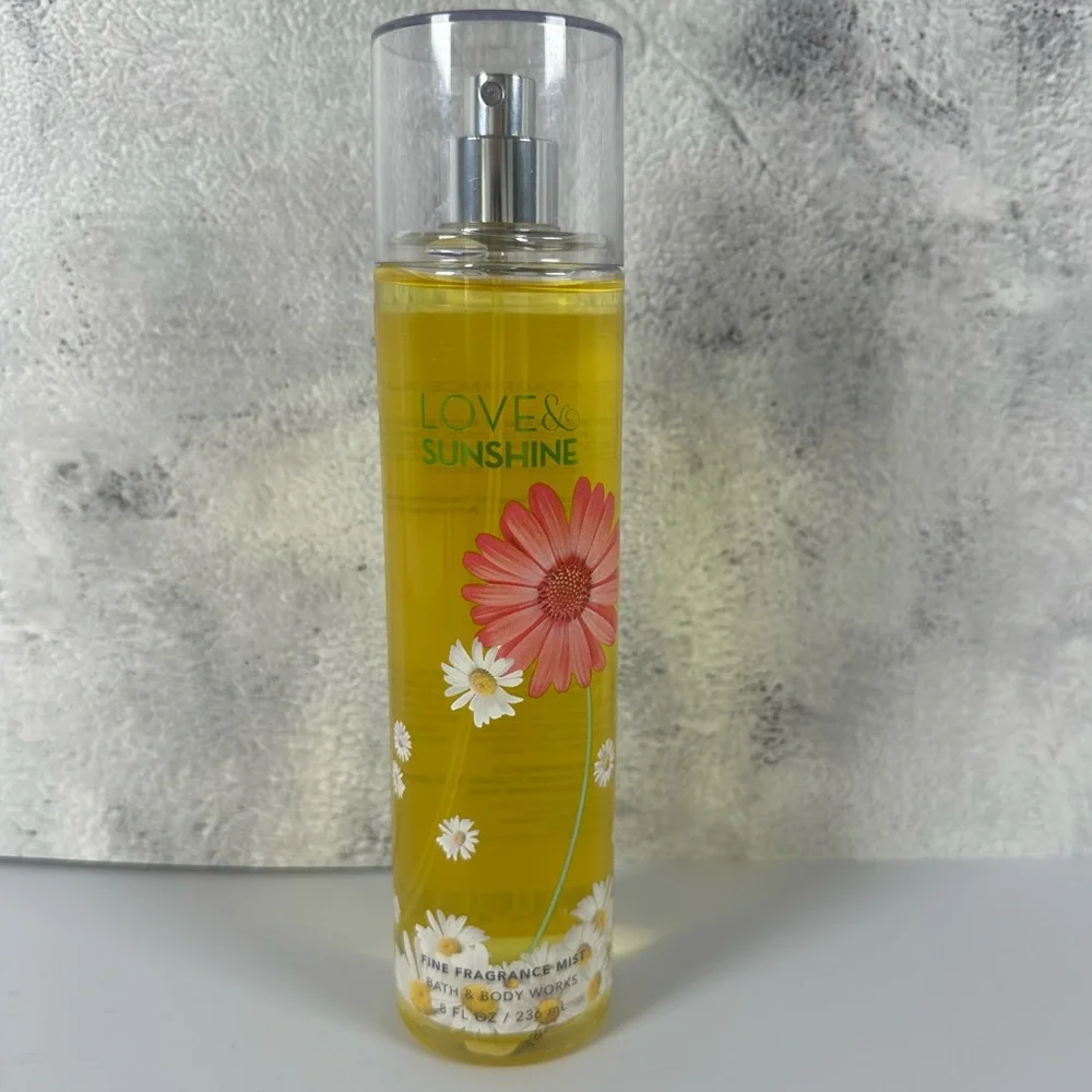 Bath & Body Works LOVE & SUNSHINE 8 Fl Oz Fine Fragrance Mist Spray Rare